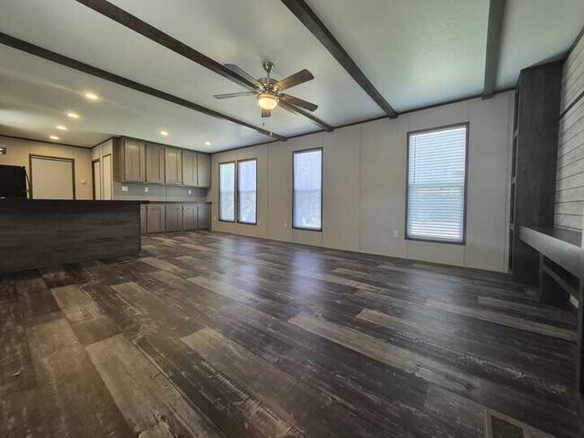 Foto del edificio - 204 Marie St