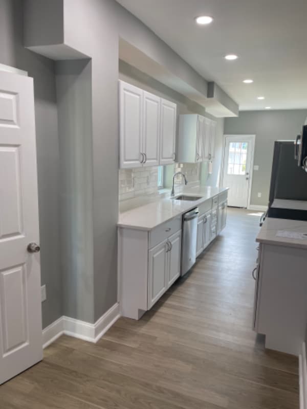 Building Photo - 3417 Chestnut Ave