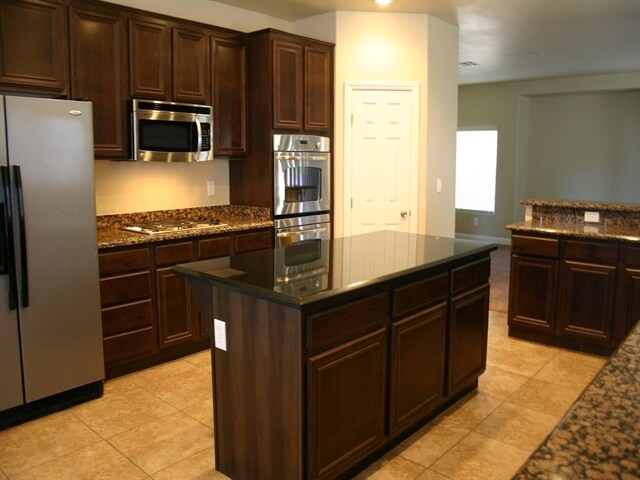 Foto del edificio - 2812 E Gables Vale Ct