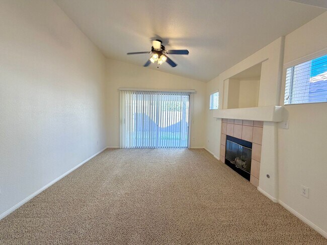 Building Photo - 1021 Miradero Ln