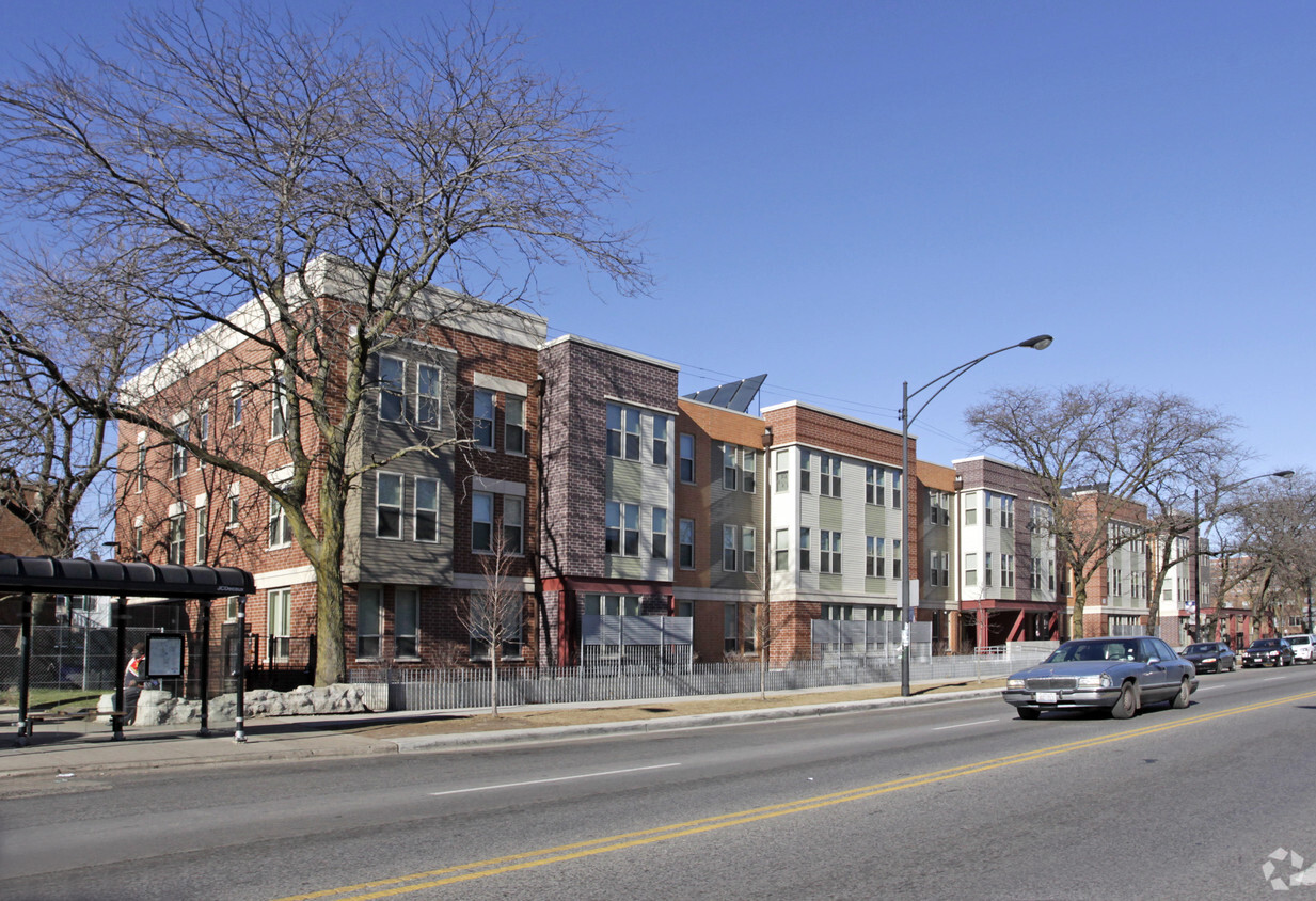 Woodlawn Center South Apartments - The Jackson at Woodlawn Park