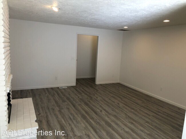 Building Photo - 3 br, 2 bath House - 18925 NW Illahe Street