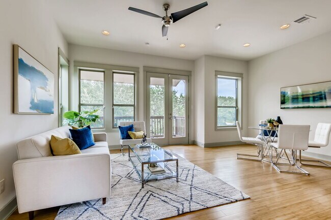 Foto del edificio - 2709 E 13th St