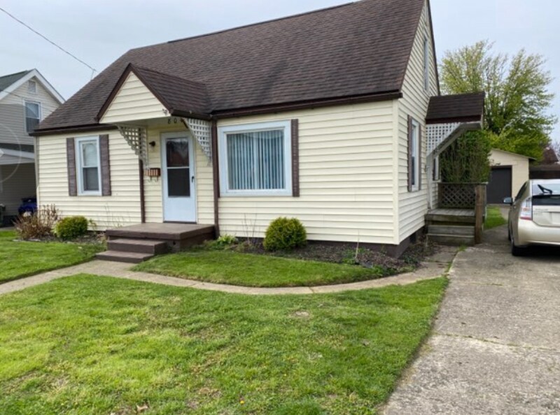 804 23rd St, Vienna, WV 26105 House Rental in Vienna, WV