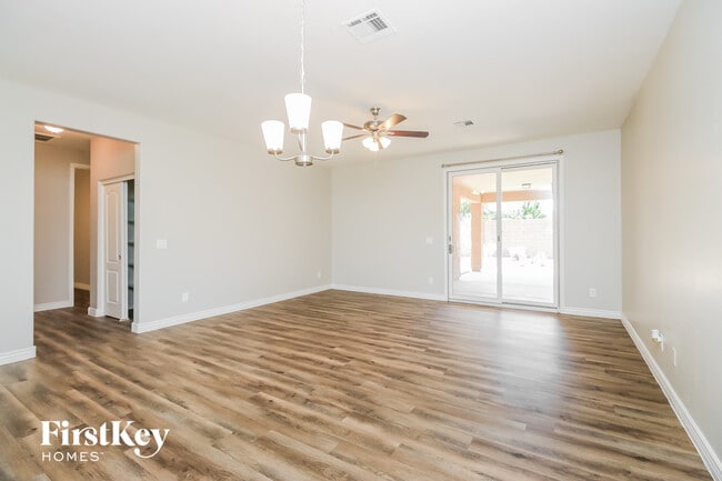 Foto del edificio - 677 W Mesquite Tree Ln