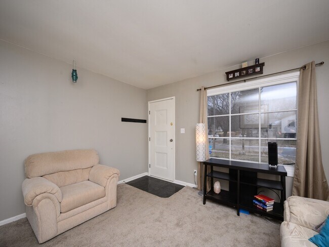 Foto del edificio - 3916 E 40th St