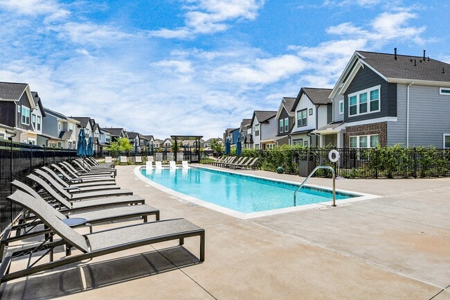 Building Photo - 5300 Berkeley Knl Cir