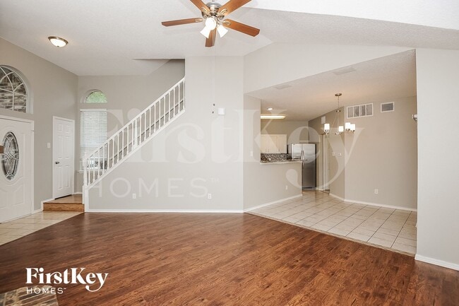 Foto del edificio - 1411 Springwood Dr