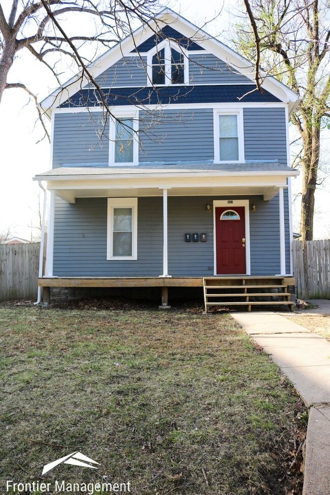 Building Photo - 923 Osage St