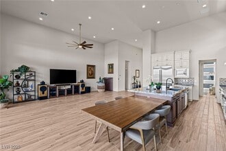 Building Photo - 5192 Rock Daisy Dr