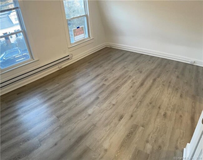 6 Ave Unit B, Greenwich, CT 06831 Room for Rent in Greenwich