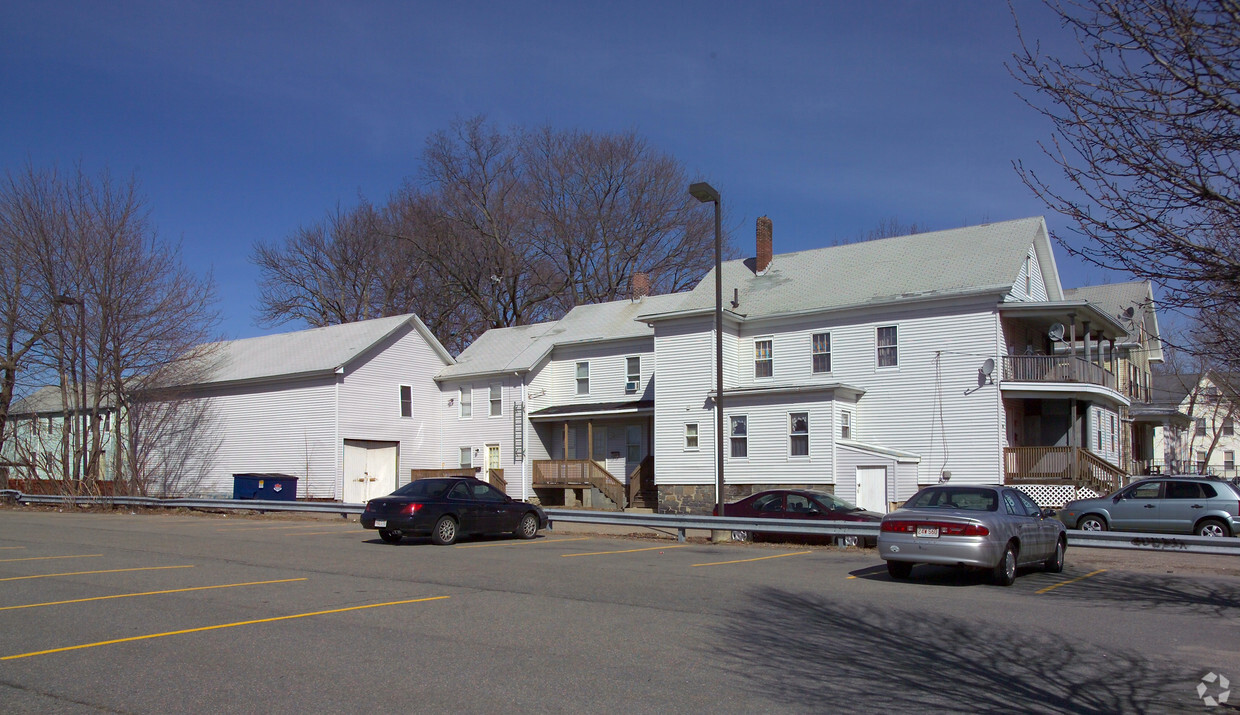 66 School St, Taunton, MA 02780 - Apartments in Taunton, MA ...