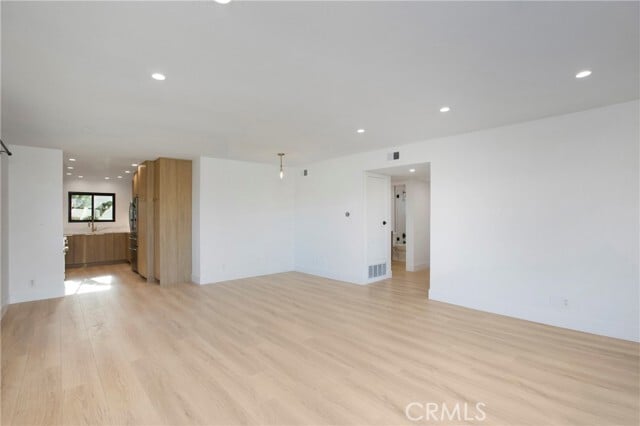 Building Photo - 33781 Silver Lantern St