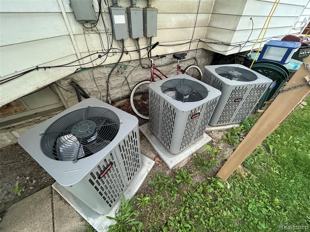 Foto del edificio - 7 E Noble Ave