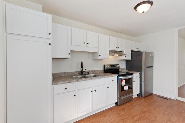 Foto del edificio - Bright 3 Bedroom, 1.5 Bath Home in York, Pa!