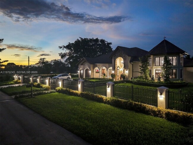 Foto del edificio - 9815 SW 114th St