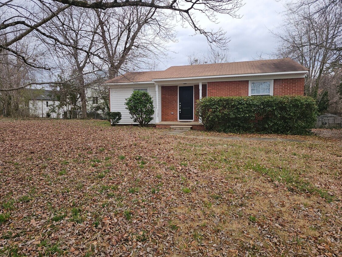 Primary Photo - 1130 Brighton Road - Bev Roberts Rentals &...
