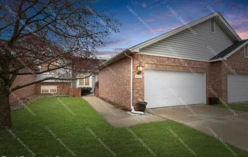 Foto principal - 6313 Squire Lake Dr