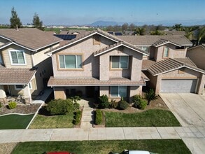 Building Photo - 2346 E Early Ave