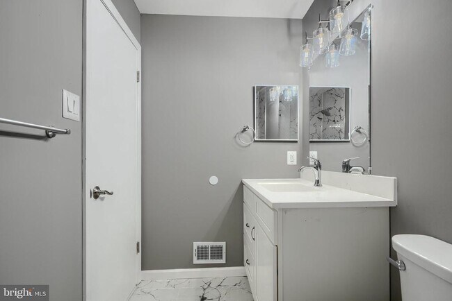 Foto del edificio - 4204 Red Ridge Way