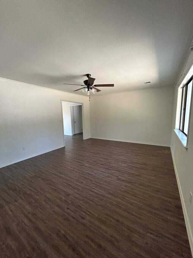 Building Photo - 3120 AR-27