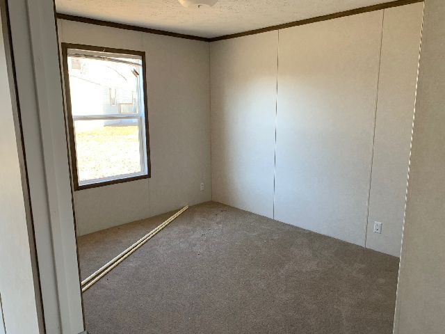 Building Photo - Beautiful 3/2 Manufactured Home