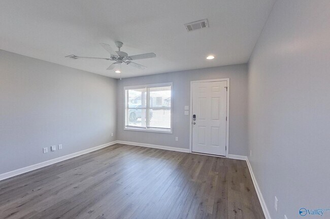 Foto del edificio - 150 Wexford Way