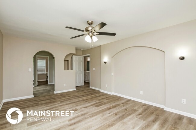 Foto del edificio - 16901 Knoxwood Dr