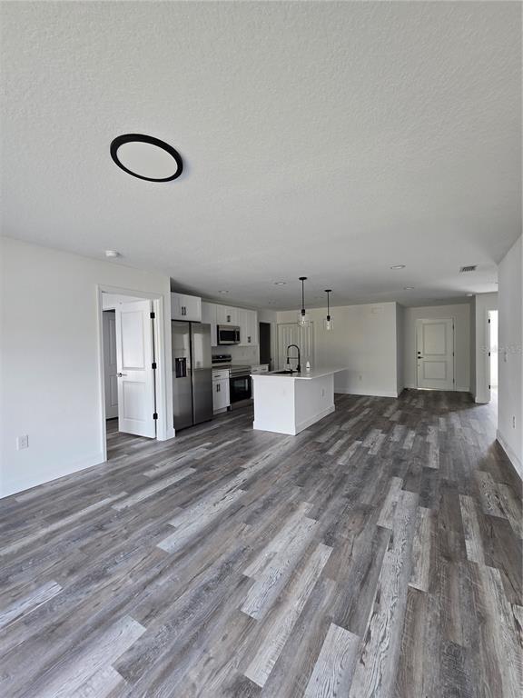 Building Photo - 20422 Dial Ave