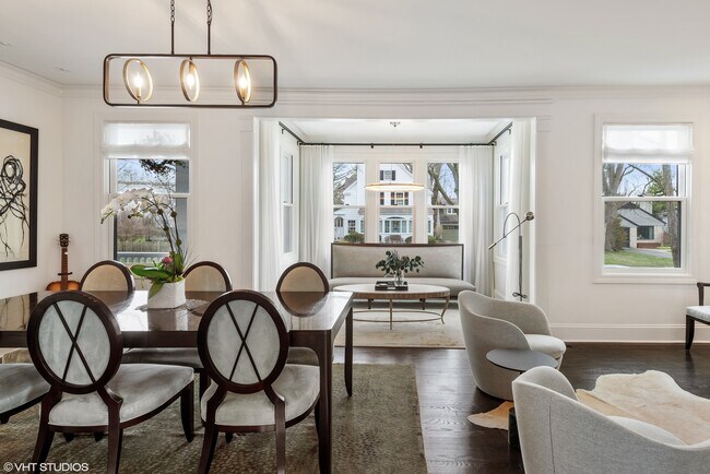 Building Photo - 712 Ingleside Pl