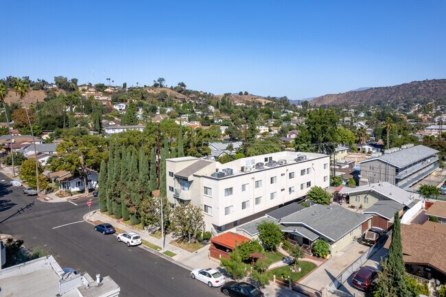 Building Photo - 2245 Las Colinas Ave.