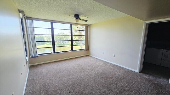 Building Photo - 3630 Whitehall Dr