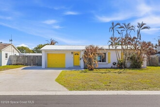 Building Photo - 705 Pelican Dr