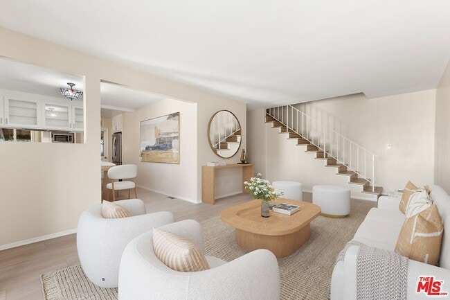 Building Photo - 1814 1/2 Spreckels Lane Unit