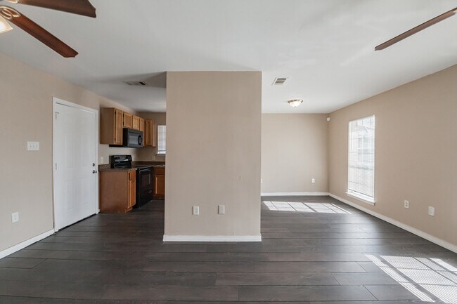 Building Photo - 9109 S Chante Ct