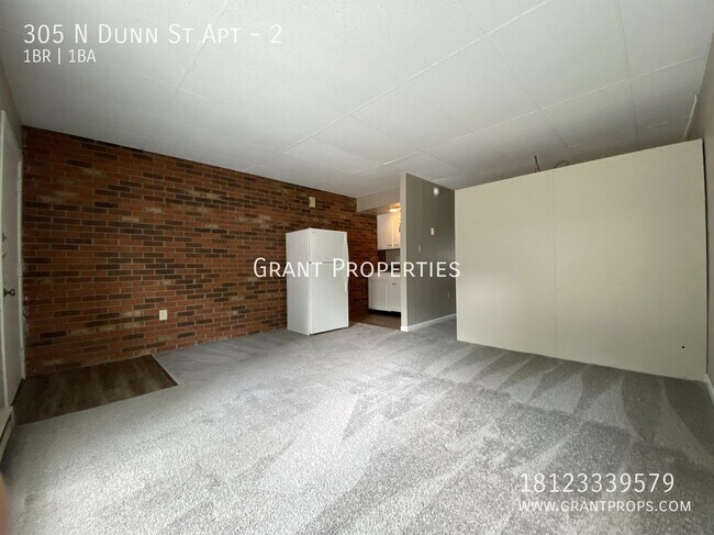 Foto del edificio - 305 N Dunn St