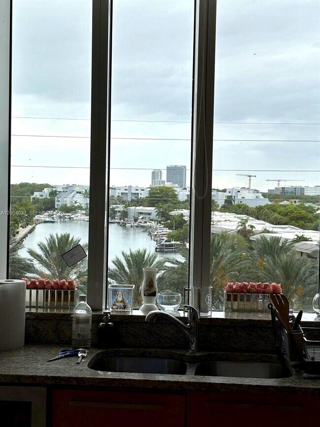 Foto del edificio - 16001 Collins Ave