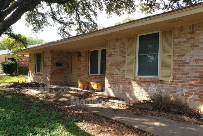 Building Photo - 7506 Barcelona Dr
