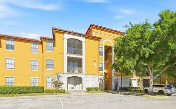 Building Photo - 6169 Metrowest Blvd