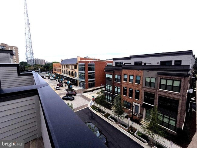 Building Photo - 5337 ZENITH OVERLOOK Dr