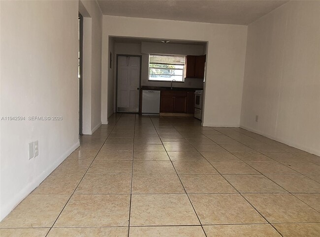 Foto del edificio - 4900 SW 28th Ter