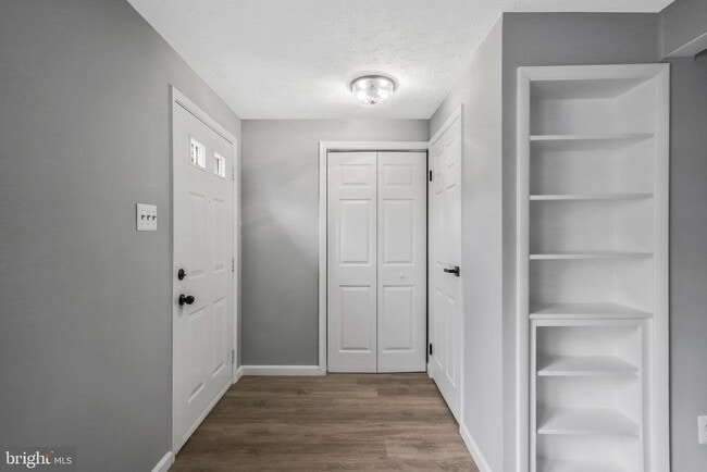 Building Photo - 8058 Steeple Chase Ct