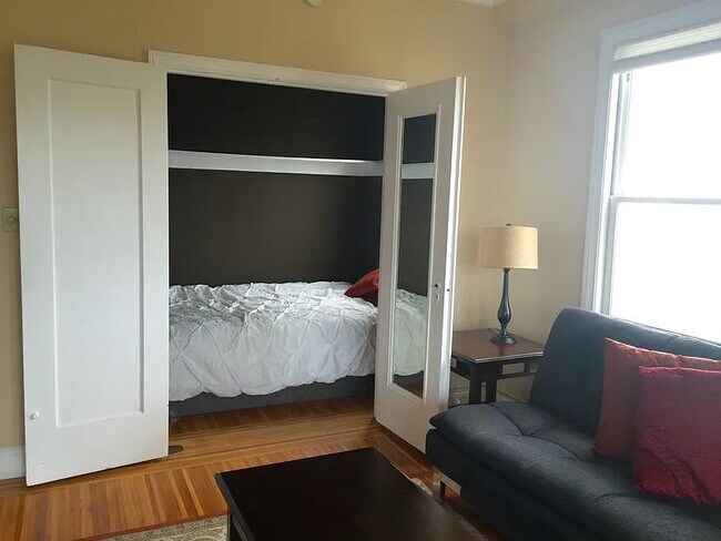 Foto del edificio - "Charming 1-Bedroom Oasis in Prime San Francisco Location!"