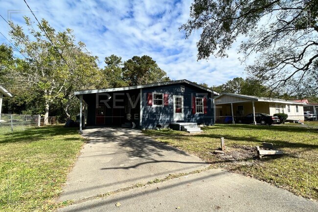 Foto del edificio - Newly Remodeled 3 Bd / 1 Ba in Moss Point
