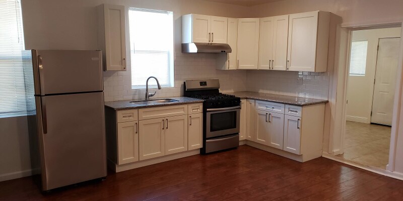 Primary Photo - 344 W Poplar St