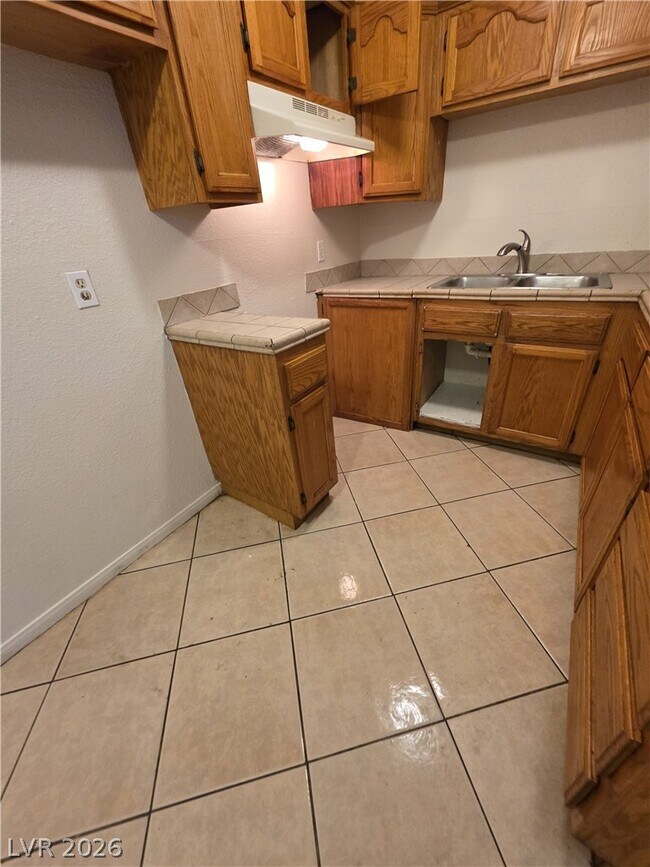 Foto del edificio - 412 W Monroe Ave