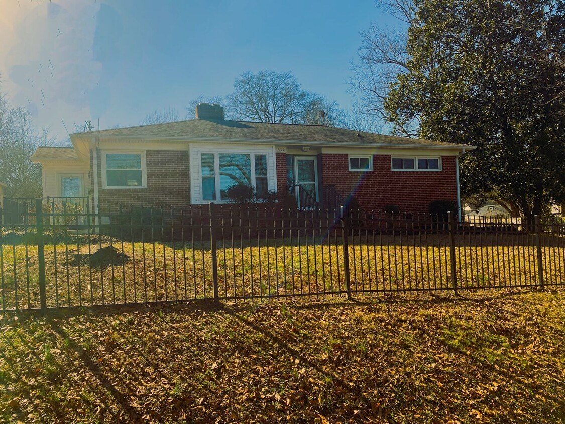 Lincolnton Downtown! Completely Renovated... House Rental in