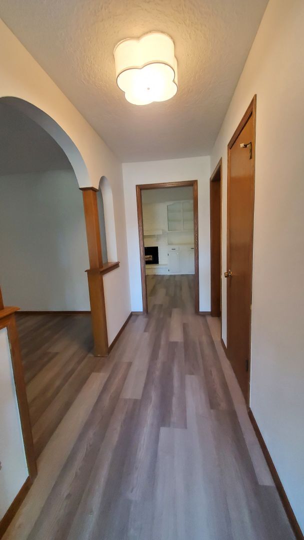 Building Photo - (3) Bed/(2.5) Bath Home on Cul-de-Sac Street AVAIL NOW!