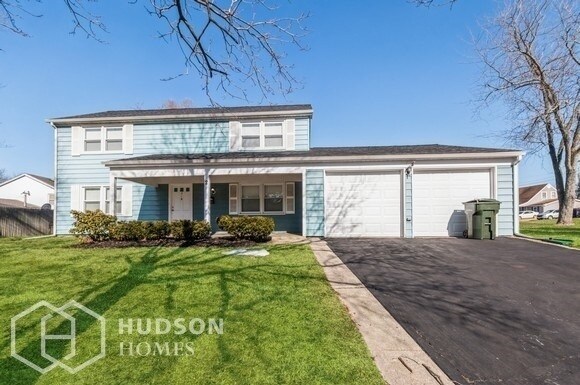 Primary Photo - 2 Harrington Cir