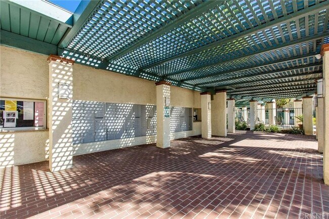 Building Photo - 5700 Etiwanda Ave